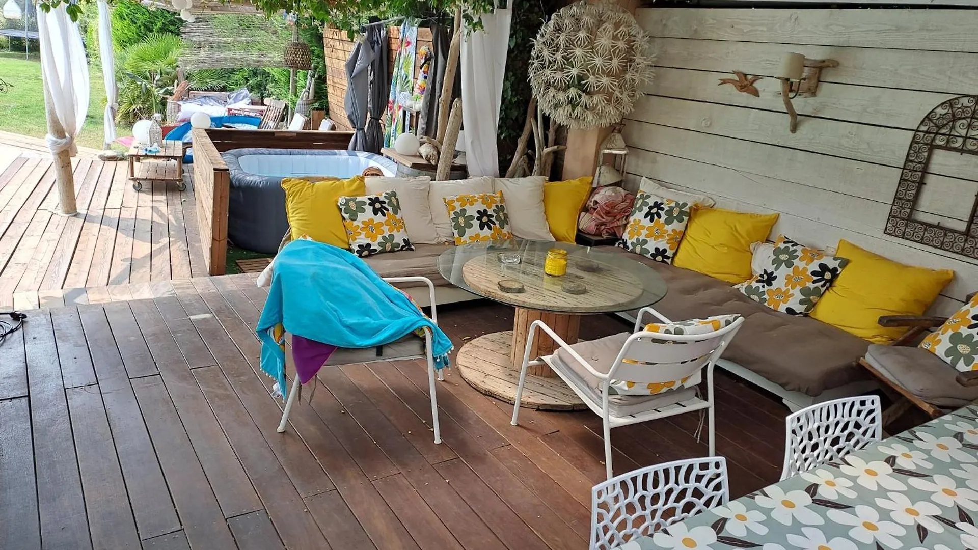 Maison Climatisee En Campagne, Piscine, Spa, Terrasses Couvertes Grand Jardin Ombrage Aix-en-Provence